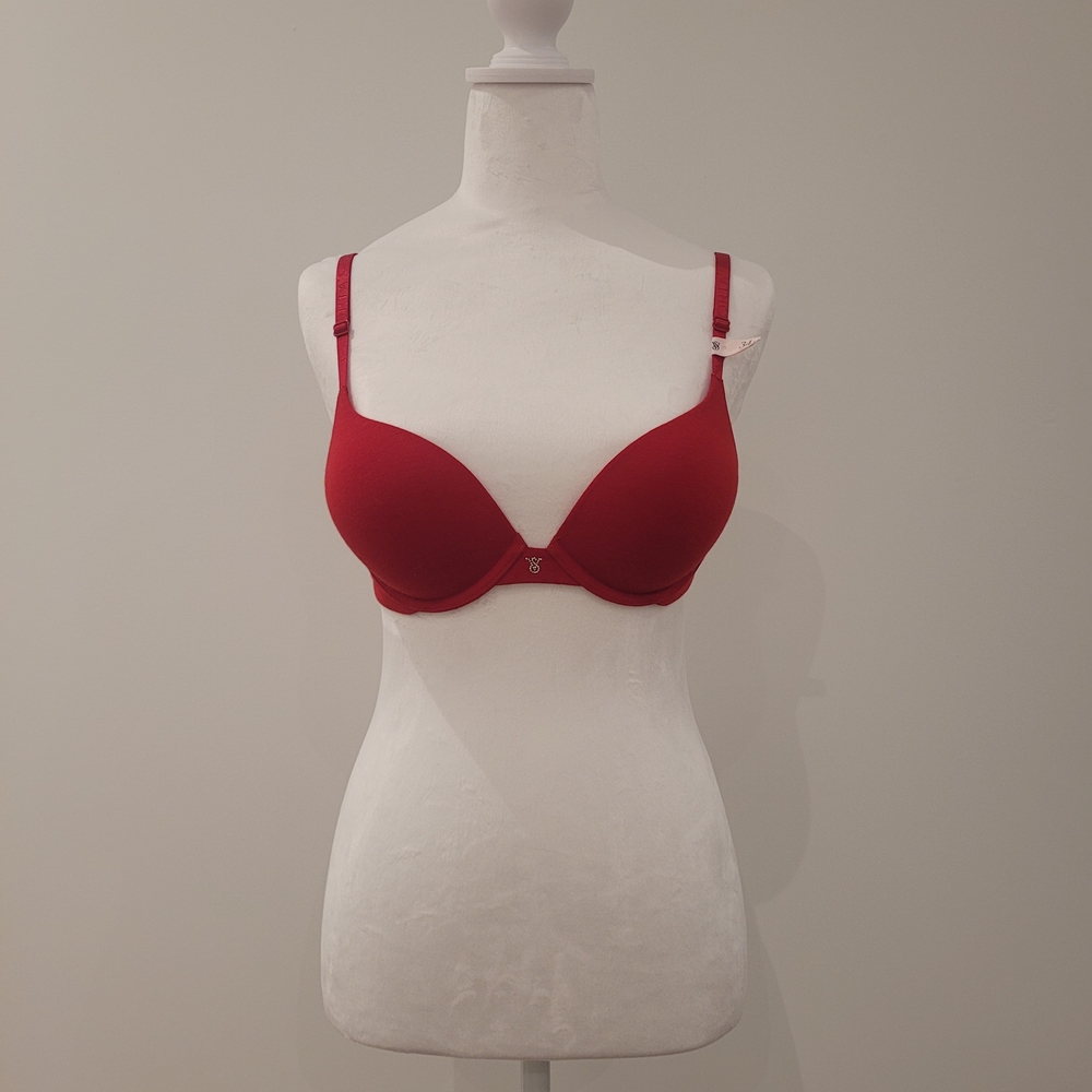 Victoria's Secret T-Shirt Push-Up Plunge Bra 34A - Red - New